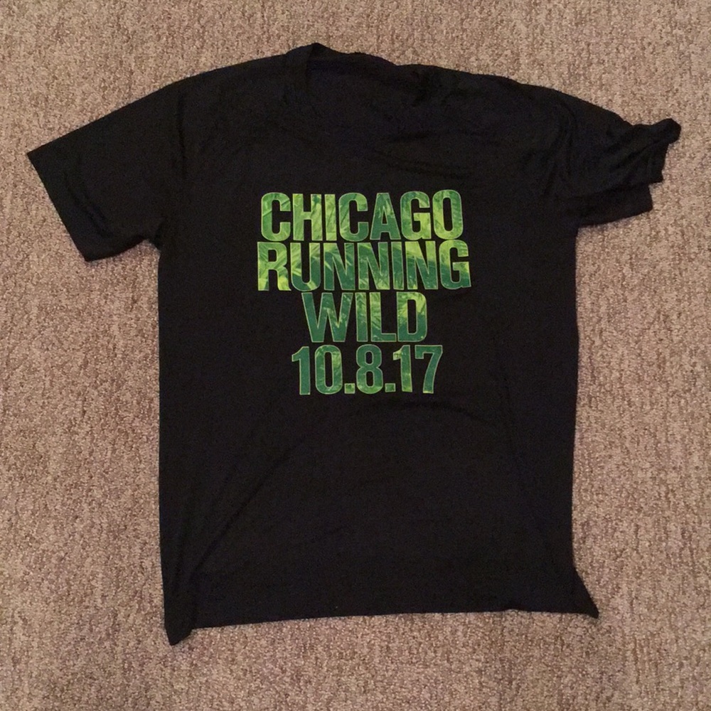 *Rare* Lululemon Athletica embroidered T shirt